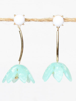 Mint Daffodil Earrings